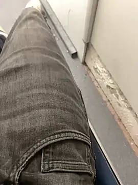 GreekDaddyNickOfficial online show from March 7, 4:33 pm