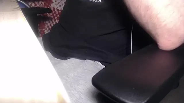 GreekDaddyNickOfficial online show from March 11, 9:37 pm