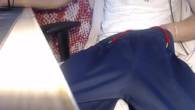 GreekDaddyNickOfficial online show from September 9, 7:41 am