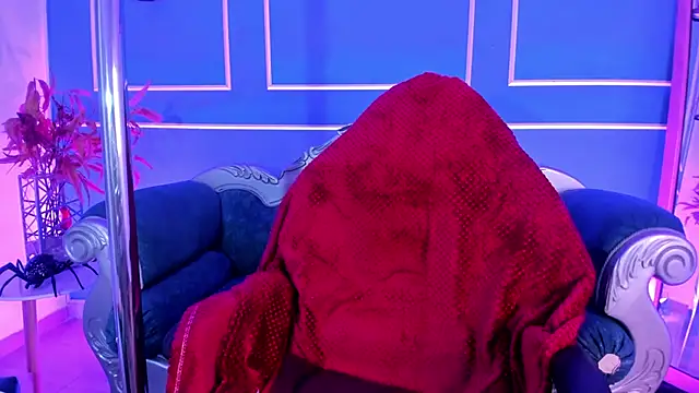 TaraTaylorr online show from January 12, 1:33 am