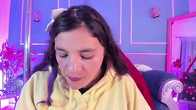 TaraTaylorr online show from February 14, 7:54 pm