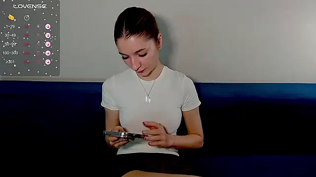 Snapshot of MilaTima chatting on March 1, 6:10 pm MilaTima online show from March 1, 6:10 pm