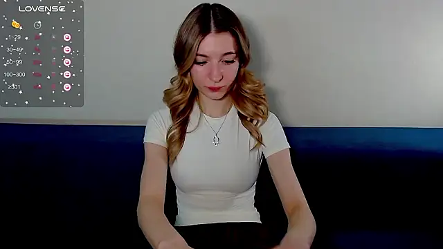 Snapshot of MilaTima chatting on March 2, 6:04 pm MilaTima online show from March 2, 6:04 pm