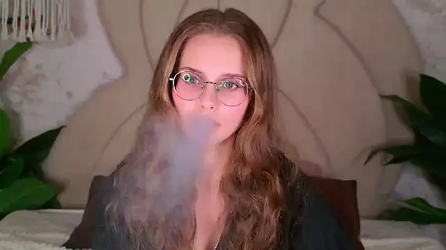 RileyMimicho online show from October 6, 8:50 pm