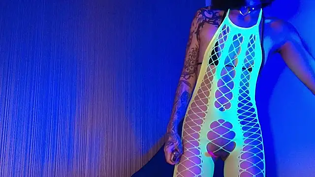 Snapshot of _mollycrystal chatting on September 26, 10:19 am mollycrystal online show from September 26, 10:19 am