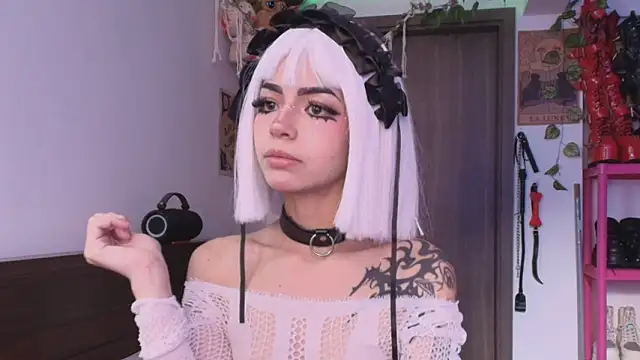 Snapshot of _mollycrystal chatting on February 26, 12:59 pm mollycrystal online show from February 26, 12:59 pm