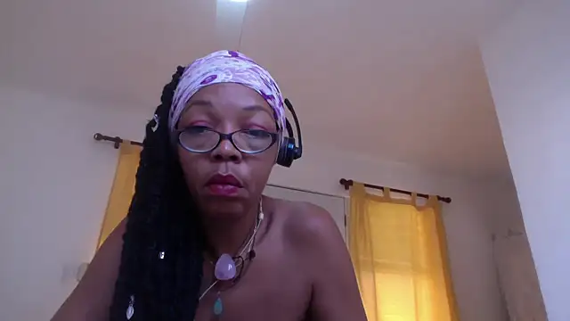 Ladyzee25 online show from September 21, 11:56 am
