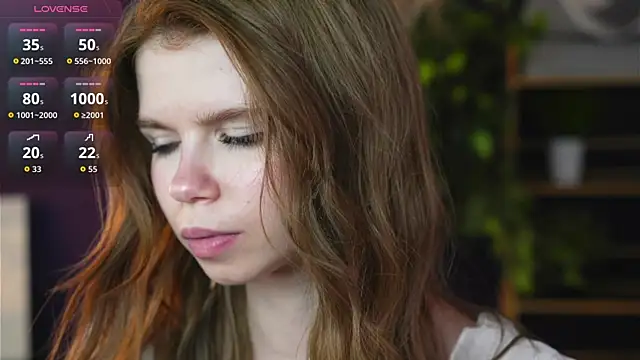 Snapshot of AmityDilley chatting on October 13, 6:24 am AmityDilley online show from October 13, 6:24 am