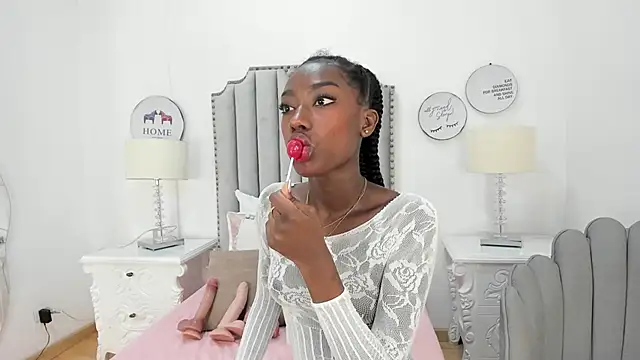 Snapshot of SamantaMarquez chatting on October 17, 8:11 pm SamantaMarquez online show from October 17, 8:11 pm