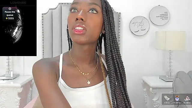 Snapshot of SamantaMarquez chatting on November 19, 8:20 pm SamantaMarquez online show from November 19, 8:20 pm