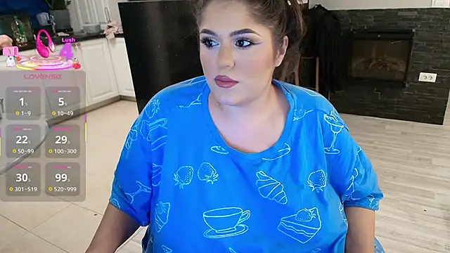 Snapshot of Layla- chatting on November 27, 11:34 am Layla- online show from November 27, 11:34 am