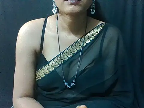 Snapshot of sugandha_bhabhi chatting on October 9, 4:49 pm sugandha bhabhi online show from October 9, 4:49 pm