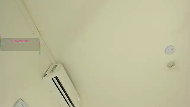 Emilly wilson  online show from October 18, 11:55 am