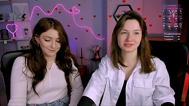 Snapshot of helli_belli chatting on February 20, 8:20 pm helli belli online show from February 20, 8:20 pm