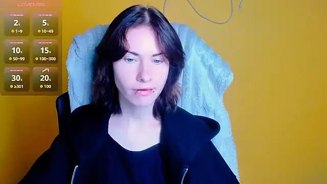 Fiona Night online show from July 10, 5:23 am