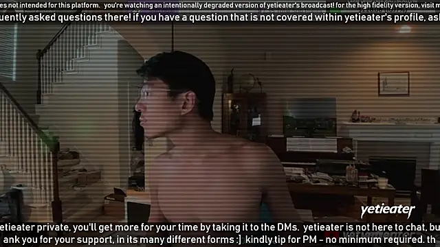 Snapshot of yetieater chatting on December 18, 10:57 pm yetieater online show from December 18, 10:57 pm