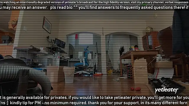 Snapshot of yetieater chatting on March 20, 5:25 pm yetieater online show from March 20, 5:25 pm