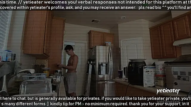 Snapshot of yetieater chatting on March 3, 2:45 pm yetieater online show from March 3, 2:45 pm