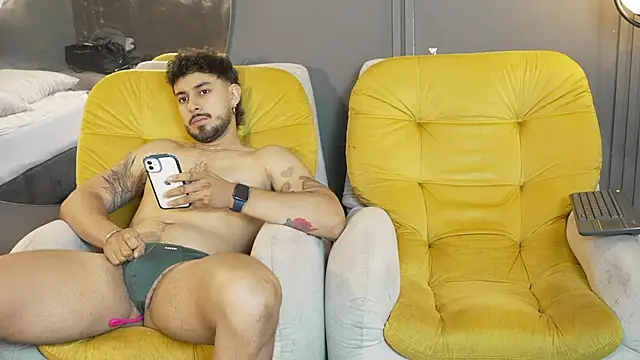 Liam and luca online show from March 17, 9:23 pm