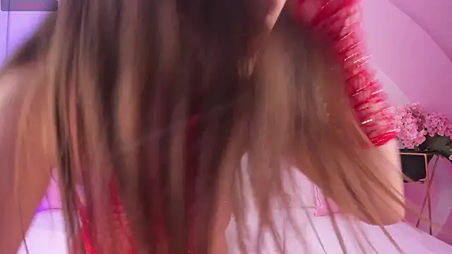 ValeriMilton online show from November 4, 7:24 pm