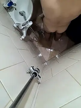 Nike-reactor online show from December 22, 1:02 am