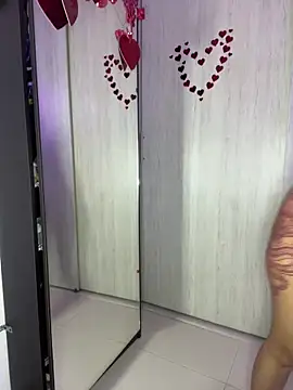 Snapshot of ElectraRhodes1 chatting on February 20, 8:42 pm ElectraRhodes1 online show from February 20, 8:42 pm