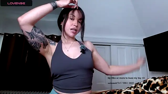 autumnb712 online show from December 14, 3:28 pm