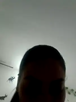 Snapshot of Ehilyn chatting on November 23, 10:42 pm Ehilyn online show from November 23, 10:42 pm