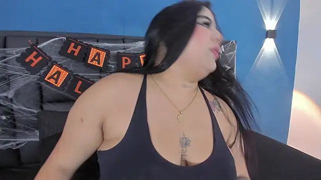 DANESKA HILLER online show from October 25, 7:19 pm