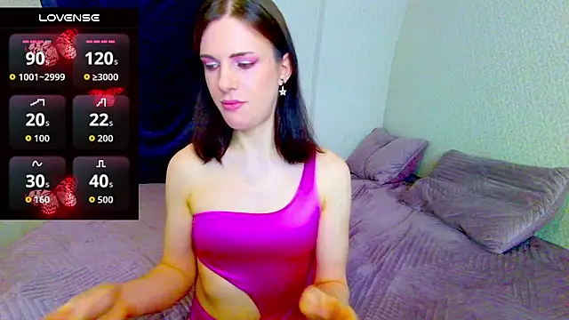 Nicole Redfields online show from March 31, 5:19 am