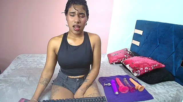 Abby brown   online show from March 18, 8:45 pm