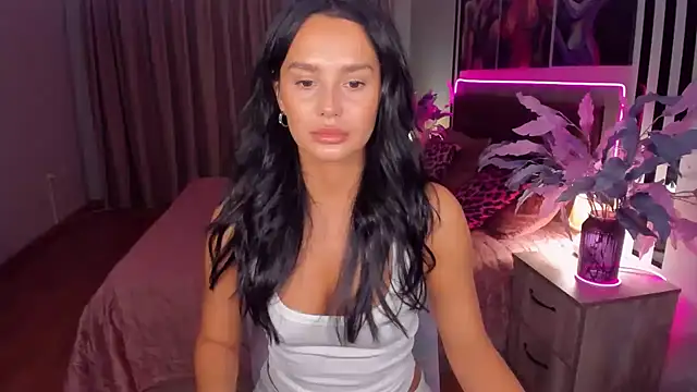 DanaSincere online show from October 8, 4:21 am