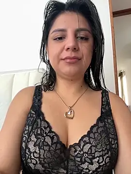 AliceGarc online show from September 18, 5:26 pm