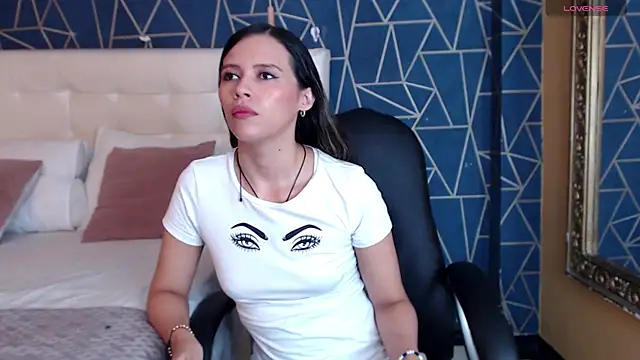 LiliJensen online show from October 13, 7:58 pm