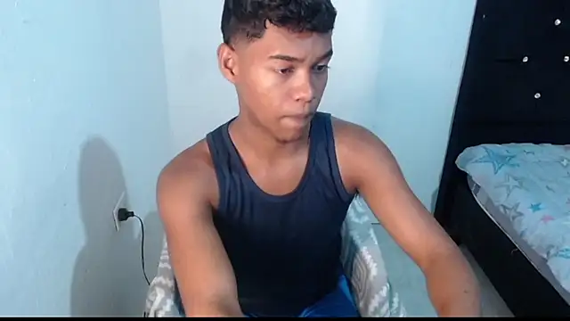 Snapshot of Jampier_sexyboy chatting on March 7, 4:35 am Jampier sexyboy online show from March 7, 4:35 am