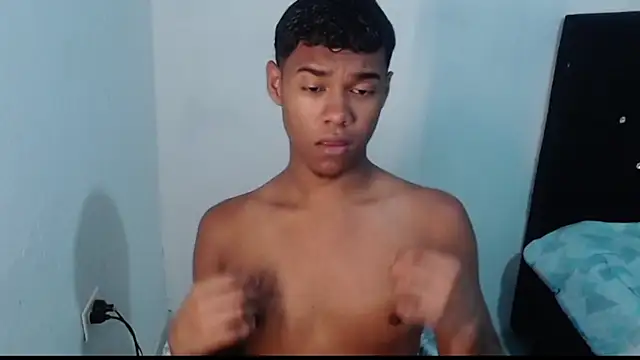 Snapshot of Jampier_sexyboy chatting on March 11, 1:01 pm Jampier sexyboy online show from March 11, 1:01 pm