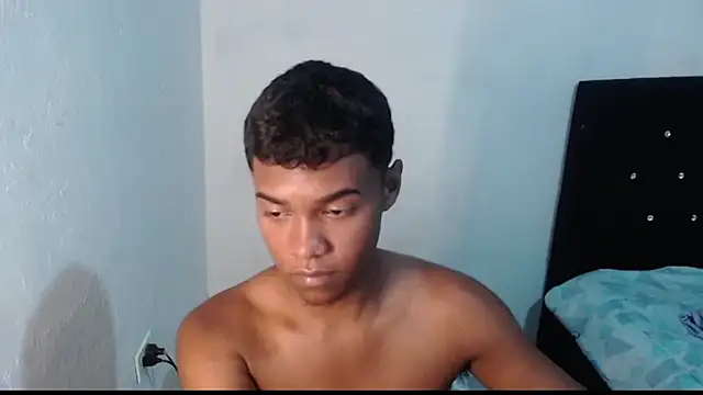 Snapshot of Jampier_sexyboy chatting on March 11, 4:07 pm Jampier sexyboy online show from March 11, 4:07 pm