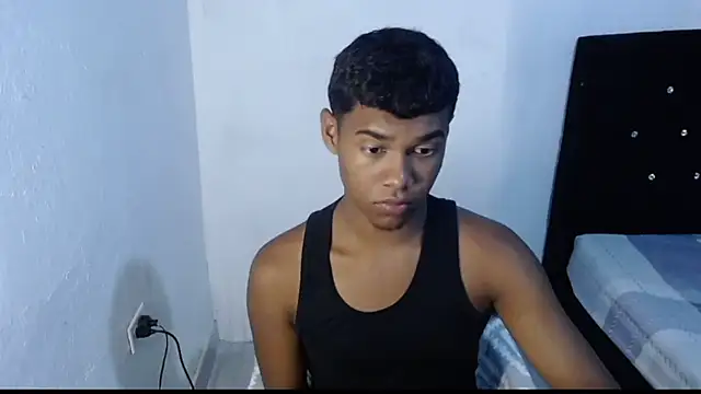 Snapshot of Jampier_sexyboy chatting on March 17, 2:52 am Jampier sexyboy online show from March 17, 2:52 am