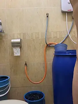 Snapshot of Lam_090123 chatting on December 18, 11:49 am Lam 090123 online show from December 18, 11:49 am