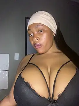 CuteSexyBoobz online show from January 5, 9:40 pm