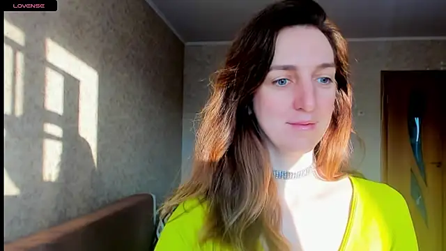 Snapshot of desired_zzoya chatting on April 2, 12:41 am desired zzoya online show from April 2, 12:41 am