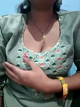 Sexyradha  online show from April 8, 3:56 pm