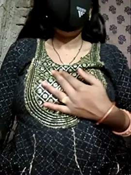 Snapshot of Sexyradha_ chatting on April 18, 7:18 pm Sexyradha online show from April 18, 7:18 pm