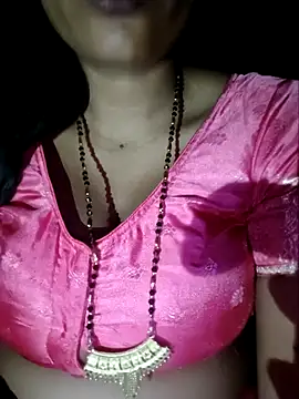 Snapshot of Sexyradha_ chatting on May 6, 7:30 pm Sexyradha online show from May 6, 7:30 pm