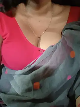 Snapshot of Sexyradha_ chatting on May 21, 8:32 am Sexyradha online show from May 21, 8:32 am