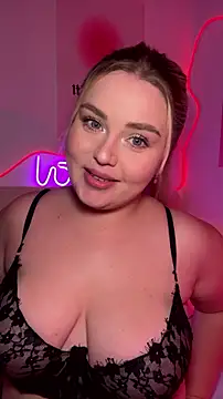 Snapshot of April_Vancee chatting on July 20, 5:15 pm April Vancee online show from July 20, 5:15 pm