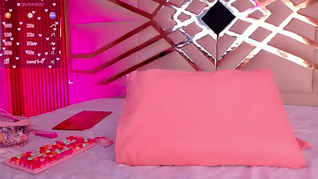 playfulcurvy online show from October 7, 7:44 pm