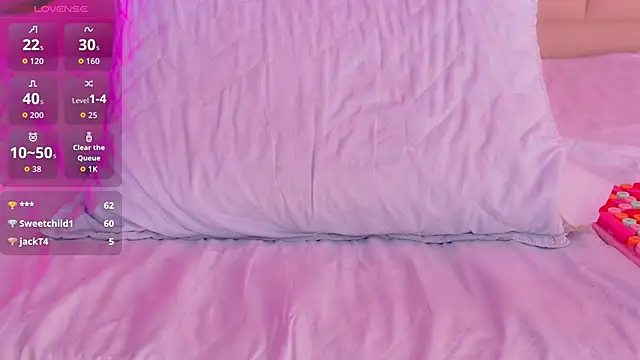 playfulcurvy online show from October 22, 7:35 pm