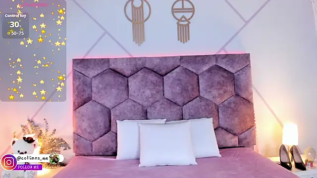 aurora collinss  online show from February 8, 12:30 pm