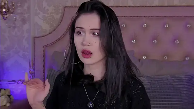 HeatherSweet  online show from March 23, 5:39 pm